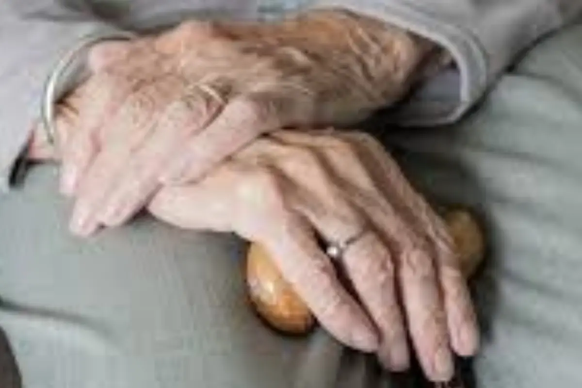 Parkinson: ecco il rischio invisibile che arriva dai pesticidi. Ecco cosa non ti dicono