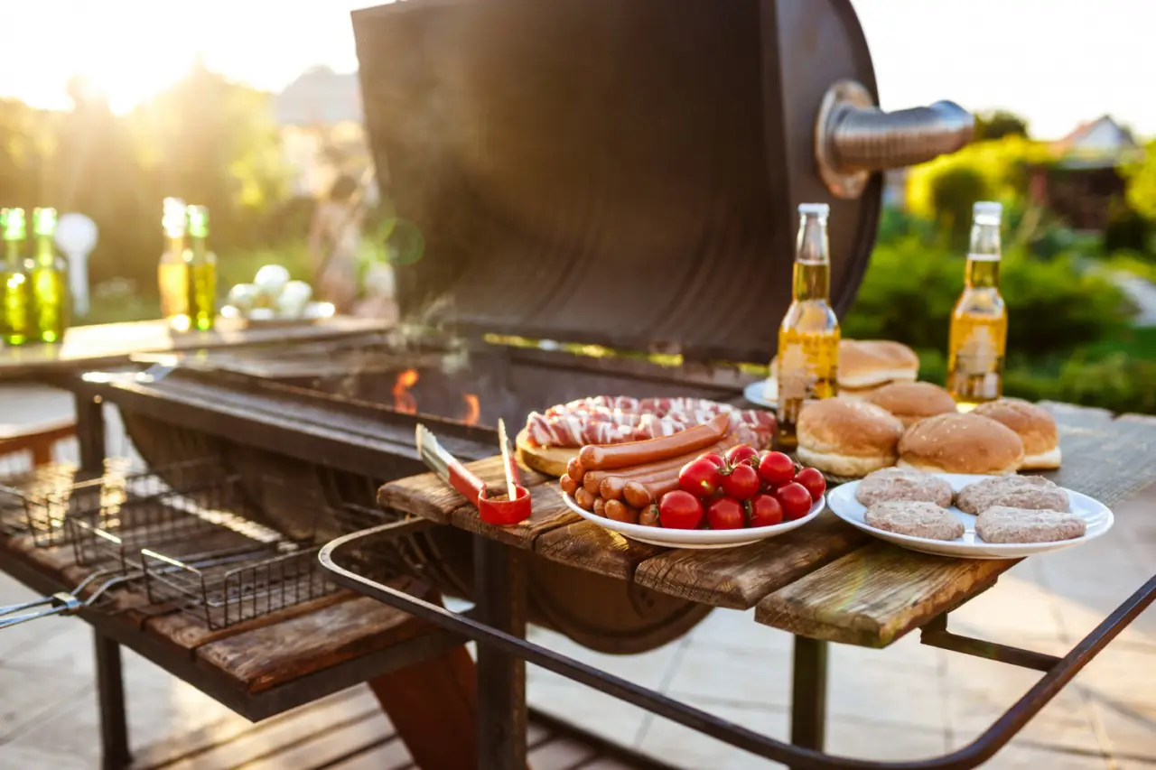 Come dovresti pulire il barbecue prima della stagione estiva Immagine selezionata